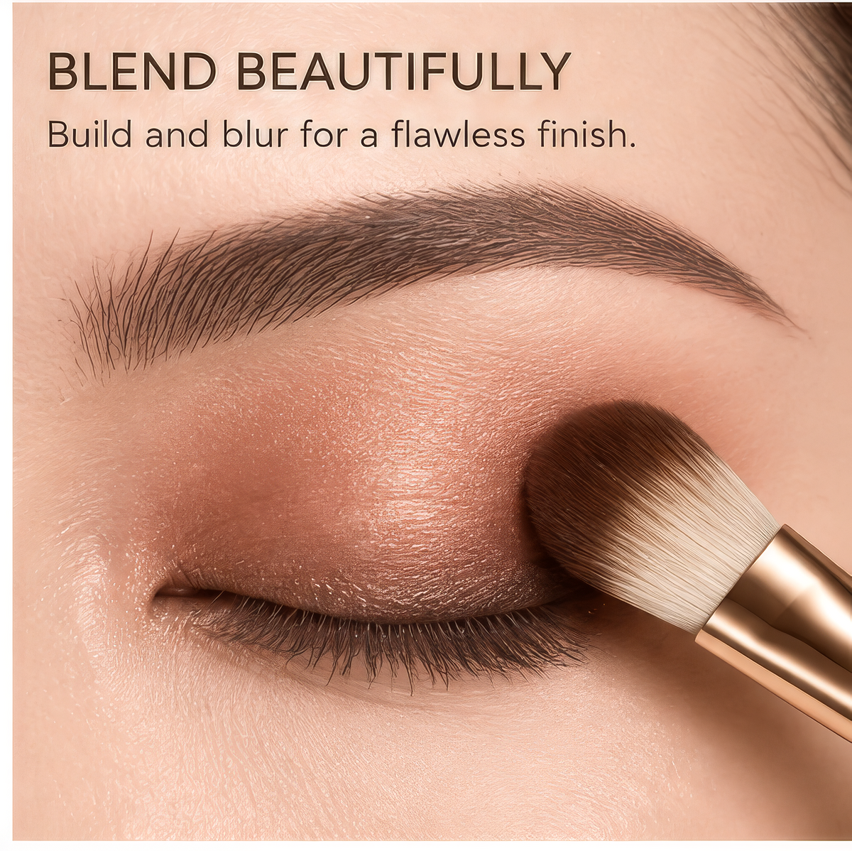 Dual-Ended Eyeshadow and Smudge Brush